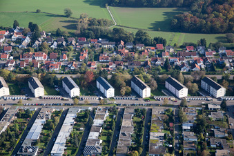 Vue aérienne de Rue du Neckar à Rastatt dans le département Bade-Wurtemberg, Allemagne