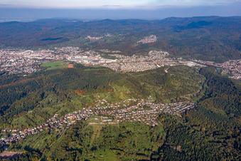 Vue aérienne de Quartier Selbach in Gaggenau dans le département Bade-Wurtemberg, Allemagne