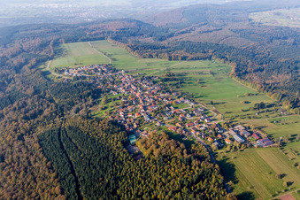 Vue aérienne de Quartier Freiolsheim in Gaggenau dans le département Bade-Wurtemberg, Allemagne