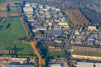 Vue aérienne de Zone industrielle Greschbachstr / An d. Roßweid à le quartier Grötzingen in Karlsruhe dans le département Bade-Wurtemberg, Allemagne