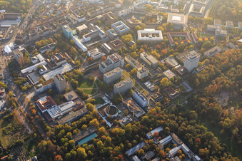 Vue aérienne de Campus sud de l'Institut de technologie de Karlsruhe (KIT) à le quartier Innenstadt-Ost in Karlsruhe dans le département Bade-Wurtemberg, Allemagne