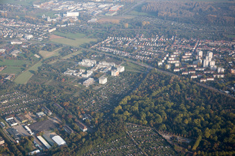 Vue aérienne de Quartier Rintheim in Karlsruhe dans le département Bade-Wurtemberg, Allemagne