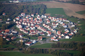 Vue oblique de Soultz-sous-Forêts dans le département Bas Rhin, France