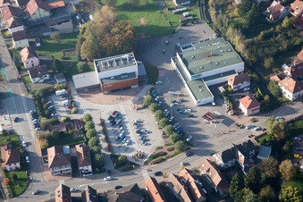 Soultz-sous-Forêts dans le département Bas Rhin, France vu d'un drone