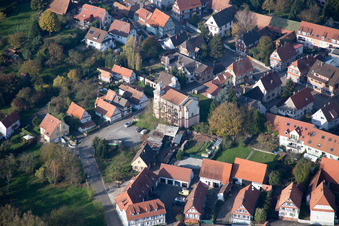 Vue oblique de Soultz-sous-Forêts dans le département Bas Rhin, France