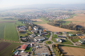 Vue d'oiseau de Hohwiller dans le département Bas Rhin, France