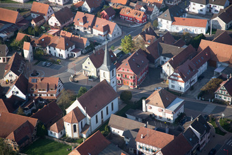Vue oblique de Niederrœdern dans le département Bas Rhin, France