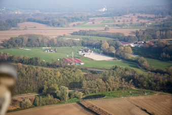 Vue aérienne de Neewiller-près-Lauterbourg dans le département Bas Rhin, France