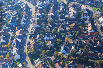 Vue aérienne de Rue Drachenfels à Hagenbach dans le département Rhénanie-Palatinat, Allemagne