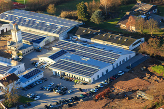 Quartier Lanzet depuis l'est avec Hagebau Kompakt - Gillet Baustoffe GmbH à Herxheim bei Landau dans le département Rhénanie-Palatinat, Allemagne hors des airs