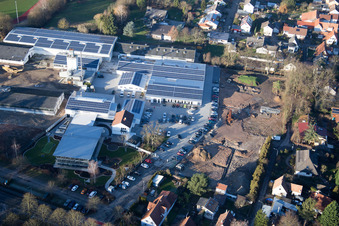 Vue d'oiseau de Herxheim bei Landau dans le département Rhénanie-Palatinat, Allemagne