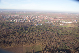 Enregistrement par drone de Herxheim bei Landau dans le département Rhénanie-Palatinat, Allemagne