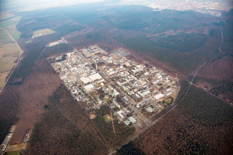 Vue aérienne de KIT Nord à le quartier Leopoldshafen in Eggenstein-Leopoldshafen dans le département Bade-Wurtemberg, Allemagne