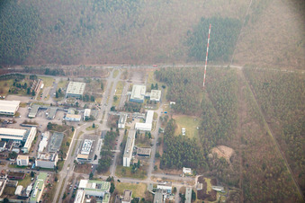 Vue d'oiseau de Campus Nord du KIK à le quartier Leopoldshafen in Eggenstein-Leopoldshafen dans le département Bade-Wurtemberg, Allemagne