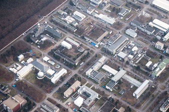 Campus Nord du KIK à le quartier Leopoldshafen in Eggenstein-Leopoldshafen dans le département Bade-Wurtemberg, Allemagne d'un drone