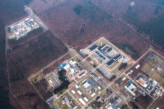 Campus Nord du KIK à le quartier Leopoldshafen in Eggenstein-Leopoldshafen dans le département Bade-Wurtemberg, Allemagne depuis l'avion