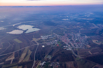 Vue aérienne de Quartier Liedolsheim in Dettenheim dans le département Bade-Wurtemberg, Allemagne