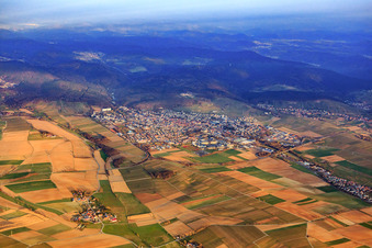 Photographie aérienne de Vue de la ville en hiver depuis le sud-est à Bad Bergzabern dans le département Rhénanie-Palatinat, Allemagne