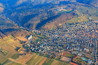 Vue aérienne de B427 Kurtalstraße à Bad Bergzabern dans le département Rhénanie-Palatinat, Allemagne
