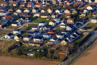 Vue aérienne de Nouvelle zone de développement de Holderbusch vue du nord-est à Minfeld dans le département Rhénanie-Palatinat, Allemagne