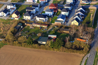Vue aérienne de Propriété de transitaire sur la B427 à Minfeld dans le département Rhénanie-Palatinat, Allemagne