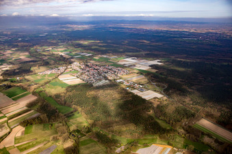 Vue aérienne de Hanhofen dans le département Rhénanie-Palatinat, Allemagne
