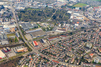 Vue aérienne de Zone industrielle Siemensstraße avec TE Connectivity Germany GmbH et VETEC Ventiltechnik GmbH à Speyer dans le département Rhénanie-Palatinat, Allemagne