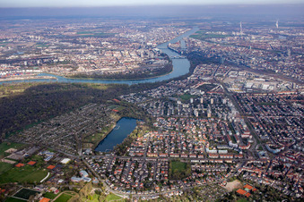 Vue aérienne de Quartier Almenhof in Mannheim dans le département Bade-Wurtemberg, Allemagne