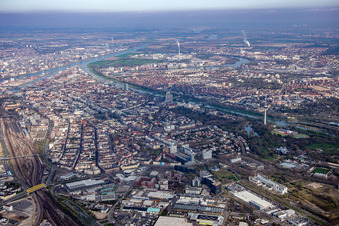Vue aérienne de Quartier Schwetzingerstadt in Mannheim dans le département Bade-Wurtemberg, Allemagne