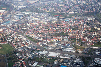 Vue aérienne de Quartier Käfertal in Mannheim dans le département Bade-Wurtemberg, Allemagne