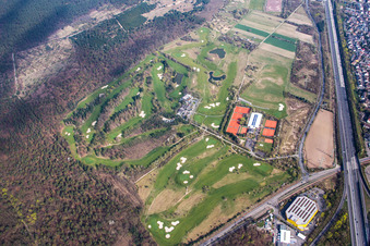 Vue aérienne de Golf Club Mannheim-Viernheim 1930 eV à Viernheim dans le département Hesse, Allemagne