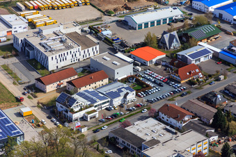 Zone industrielle de Sandwiesen avec Laetus à le quartier Sandwiese in Alsbach-Hähnlein dans le département Hesse, Allemagne depuis l'avion