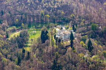 Vue aérienne de La gastronomie d'Annette au château de Heiligenberg à Seeheim-Jugenheim dans le département Hesse, Allemagne