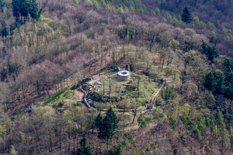 Vue aérienne de Ruines du château de Tannenberg à Seeheim-Jugenheim dans le département Hesse, Allemagne