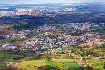 Vue aérienne de Du sud à le quartier Nieder-Ramstadt in Mühltal dans le département Hesse, Allemagne