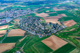 Vue aérienne de Quartier Gundernhausen in Roßdorf dans le département Hesse, Allemagne