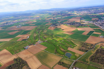 Parc sportif de golf Groß-Zimmern à Groß-Zimmern dans le département Hesse, Allemagne hors des airs