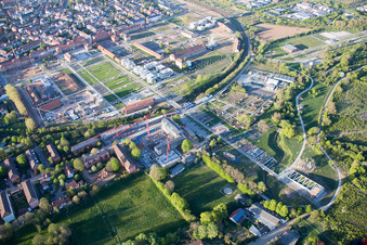 Salon des jardins d'État 2015 à Landau in der Pfalz dans le département Rhénanie-Palatinat, Allemagne depuis l'avion