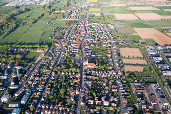 Quartier Queichheim in Landau in der Pfalz dans le département Rhénanie-Palatinat, Allemagne hors des airs