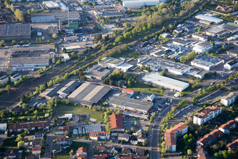 Landau in der Pfalz dans le département Rhénanie-Palatinat, Allemagne d'un drone