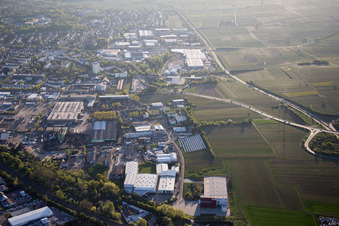 Zone industrielle Nord à Landau in der Pfalz dans le département Rhénanie-Palatinat, Allemagne d'en haut