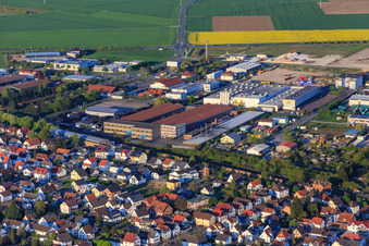 Vue aérienne de Zone industrielle d'Odenwaldring avec Rmig Nold GmbH à Stockstadt am Rhein dans le département Hesse, Allemagne