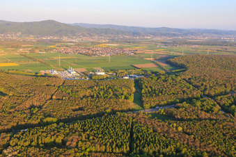 Vue aérienne de Open Grid Europe GmbH à le quartier Allmendfeld in Gernsheim dans le département Hesse, Allemagne
