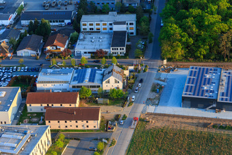 Autohaus Alsbach Bayram GmbH - Alsbach-Hähnlein à le quartier Sandwiese in Alsbach-Hähnlein dans le département Hesse, Allemagne vue d'en haut