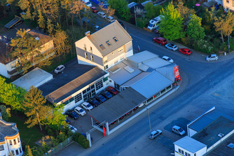 Vue aérienne de Rue Sandwiesen à le quartier Sandwiese in Alsbach-Hähnlein dans le département Hesse, Allemagne