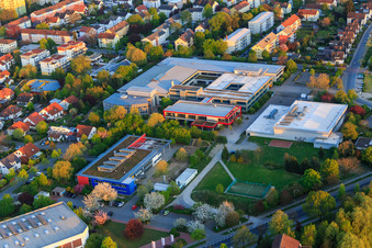 Vue aérienne de École Geschwister-Scholl à Bensheim dans le département Hesse, Allemagne