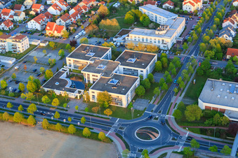 Photographie aérienne de Centre de bureaux Bensheim et Allehotel Europa à Europa-Allee à Bensheim dans le département Hesse, Allemagne