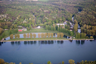 Vue aérienne de Plage du Rhin à le quartier Daxlanden in Karlsruhe dans le département Bade-Wurtemberg, Allemagne