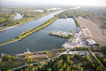 Vue d'oiseau de Lauterbourg dans le département Bas Rhin, France