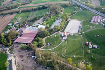 Enregistrement par drone de Neewiller-près-Lauterbourg dans le département Bas Rhin, France